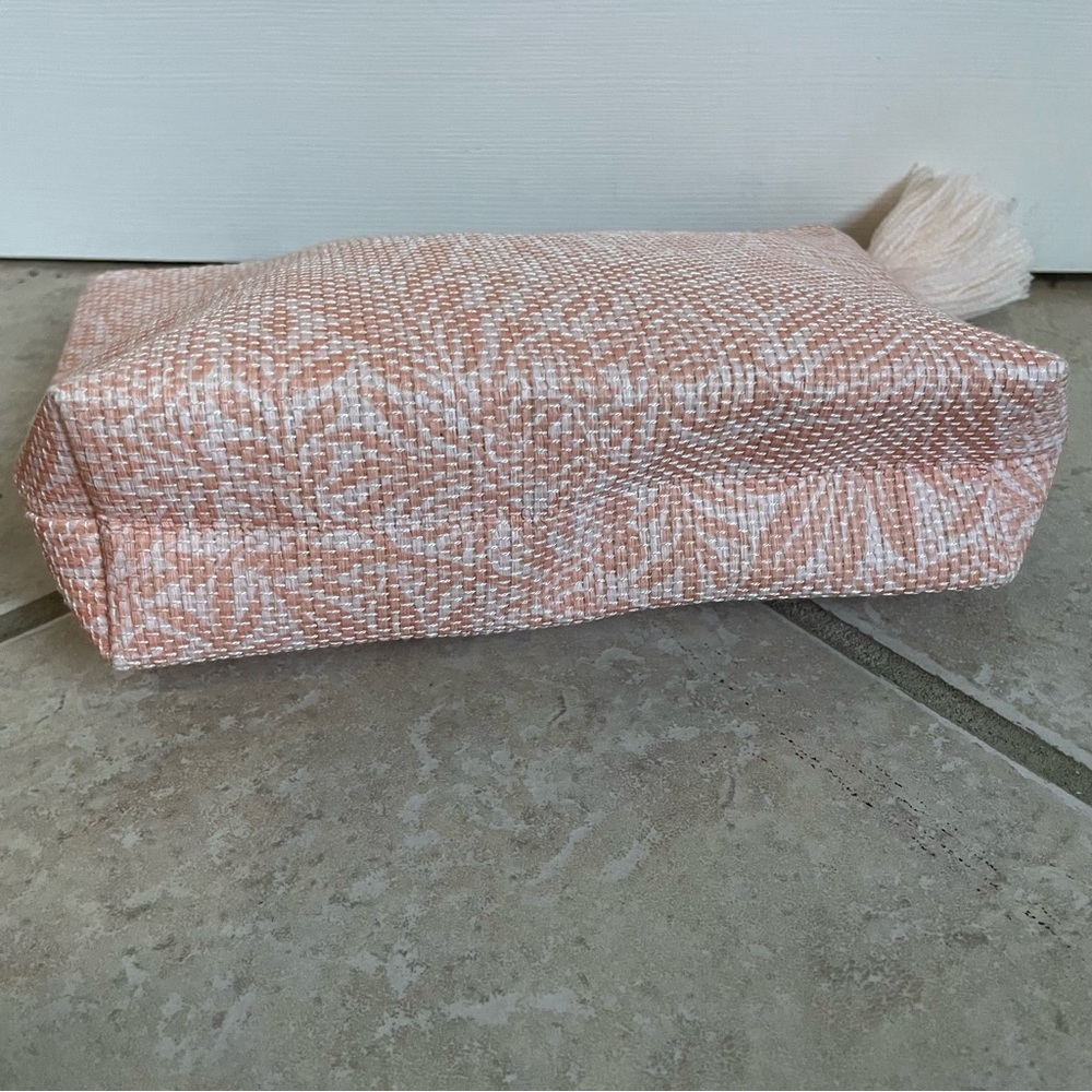 Shiraleah Clara Tote and Zip Pouch Blush Pink - Picture 14 of 15